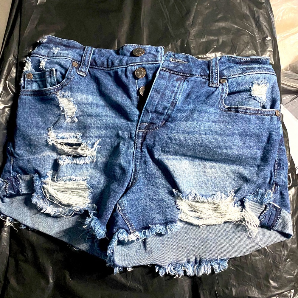 Woman booty shorts
